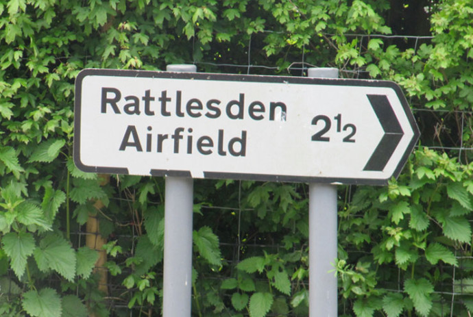 rattlesden-sign